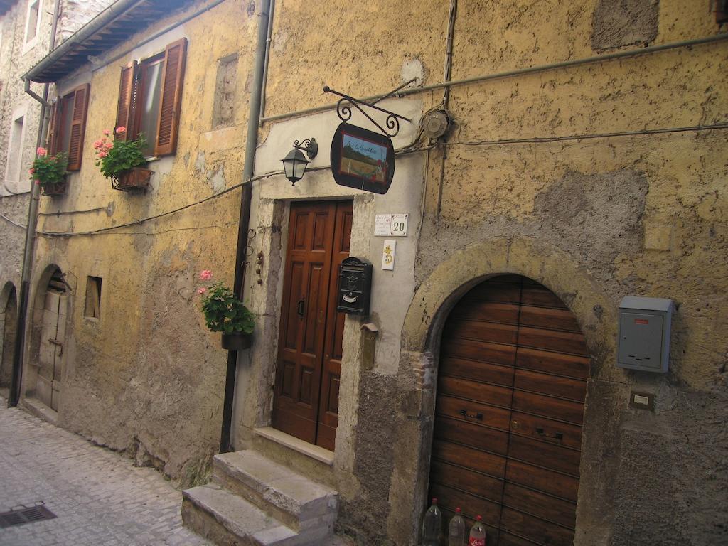 Il Sorriso Dei Monti Bed and Breakfast Orvinio Buitenkant foto
