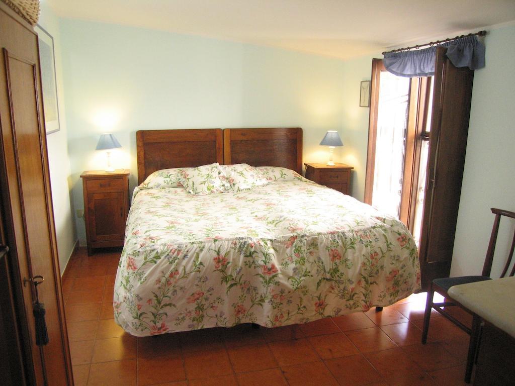 Il Sorriso Dei Monti Bed and Breakfast Orvinio Kamer foto
